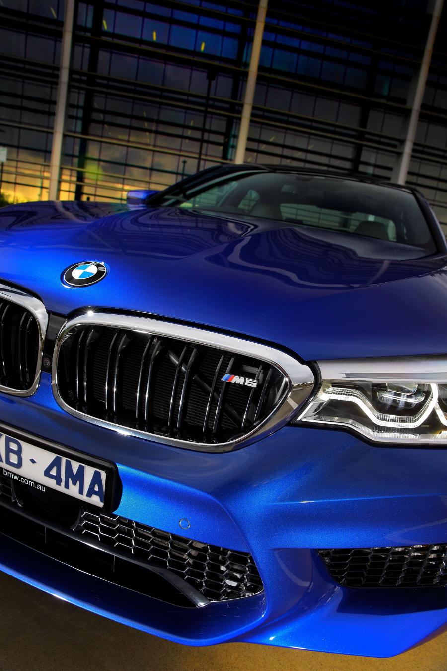 Детали экстерьера BMW M5 (F90) 2018 года  (AU) (фото 6 из 31)